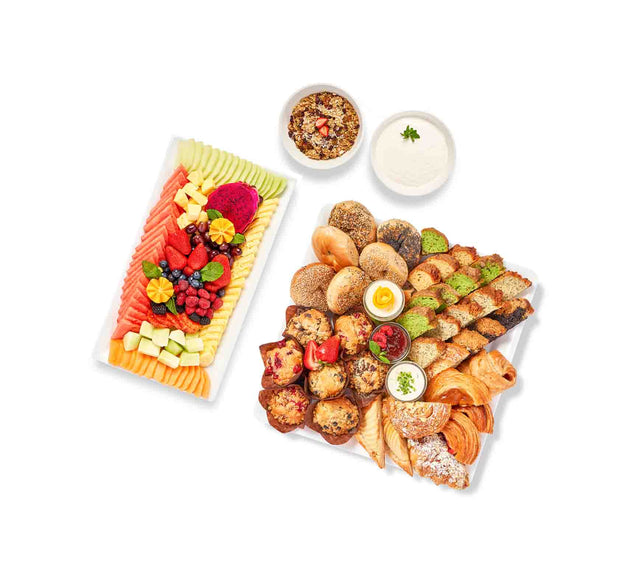 A tray with the Right Start Breakfast Package, including whole wheat bagels and Greek yogurt.